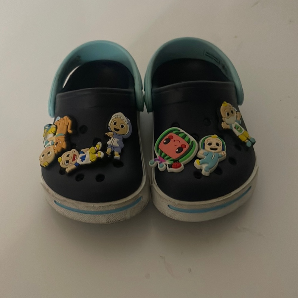 #crocs size 6 for toddler
